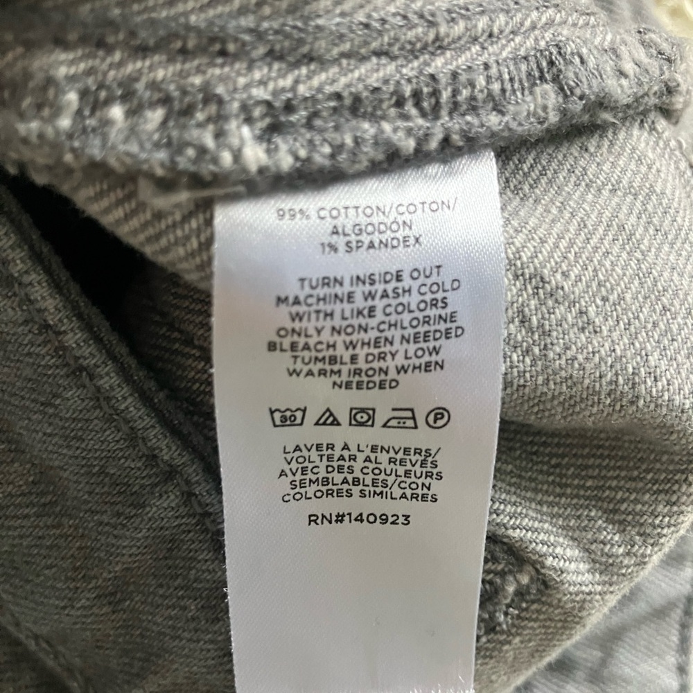 LOFT Grey Kick Crop High Rise Sailor Pocket Jeans Size 4 (Measures like a 10) - Picture 13 of 13